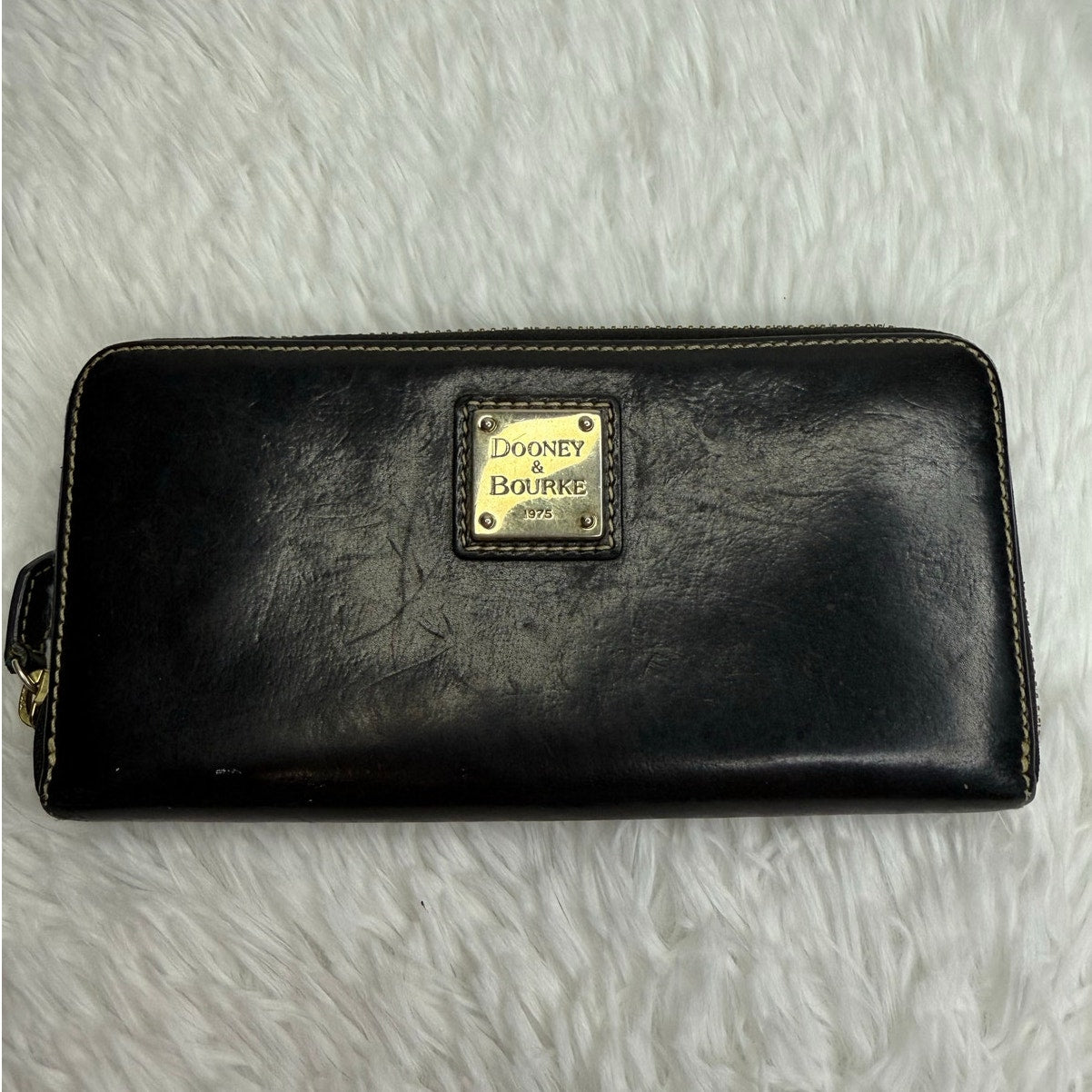 DOONEY & BOURKE Black Zip Around Wallet