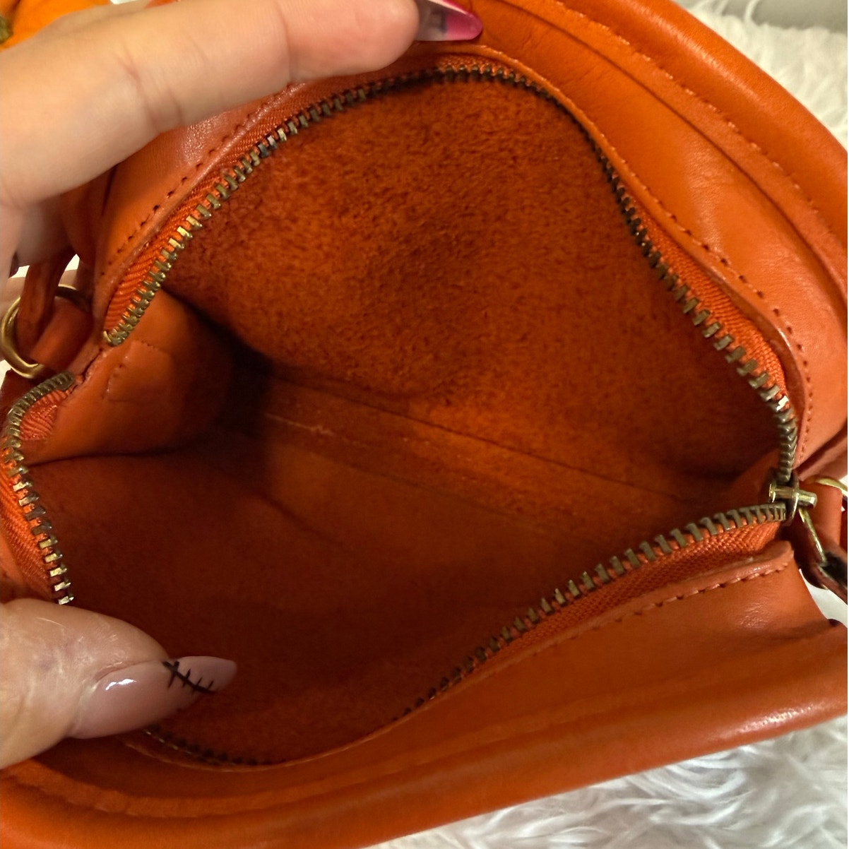 Vintage COACH Tangerine Abbie Bag 9017