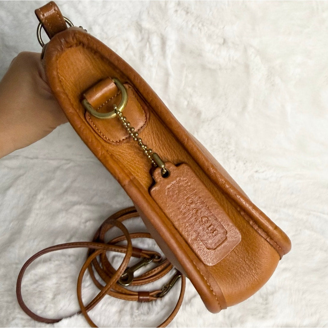 Vintage Coach Basic Bag New York City