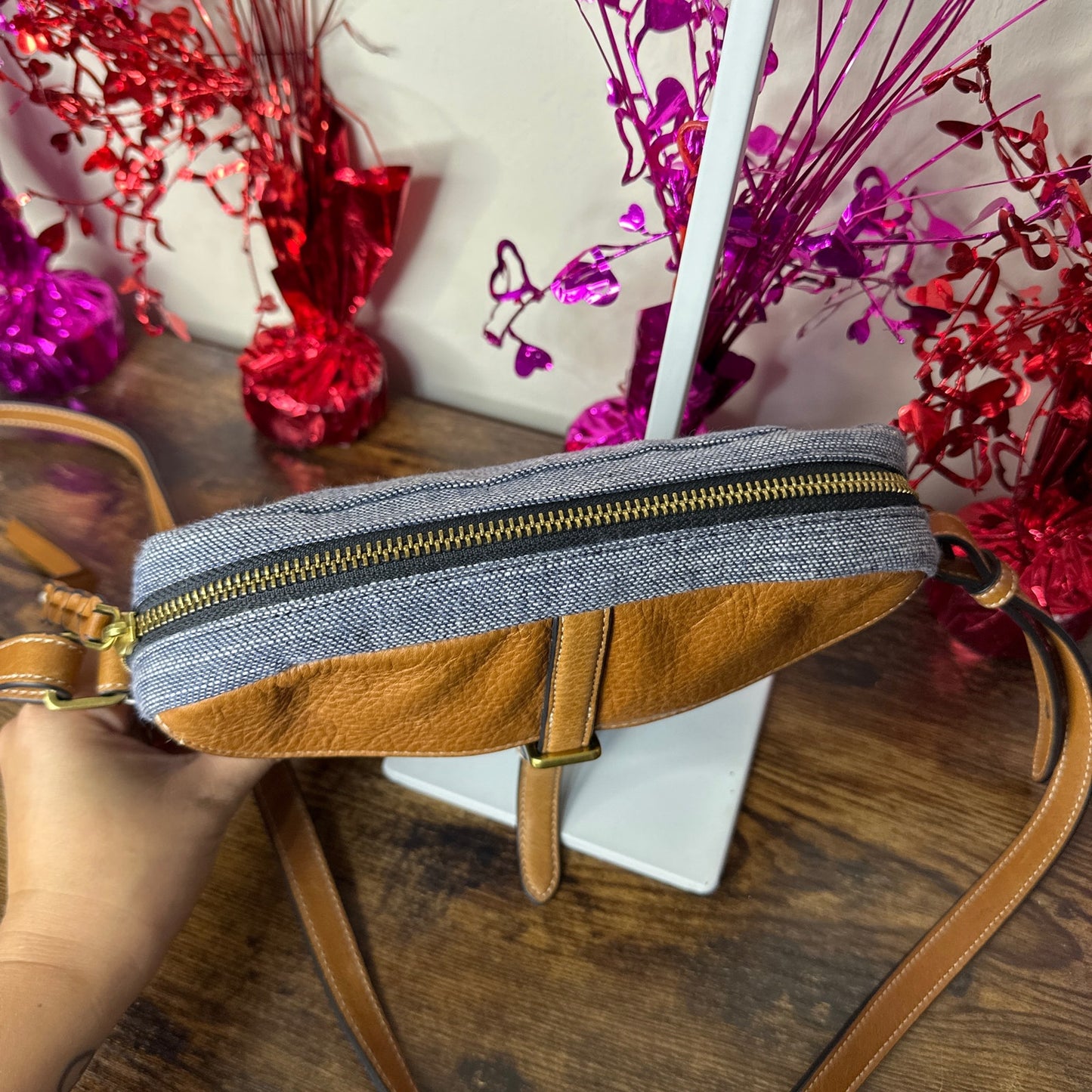 SALE FOSSIL Denim Kendall Crossbody Chambray