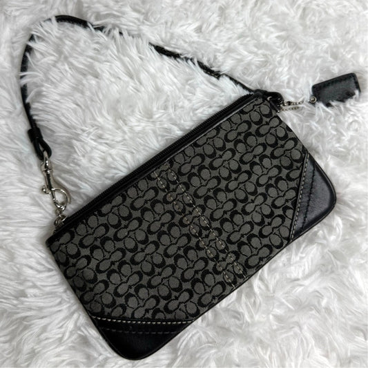 y2k COACH Black Leatherware Wristlet