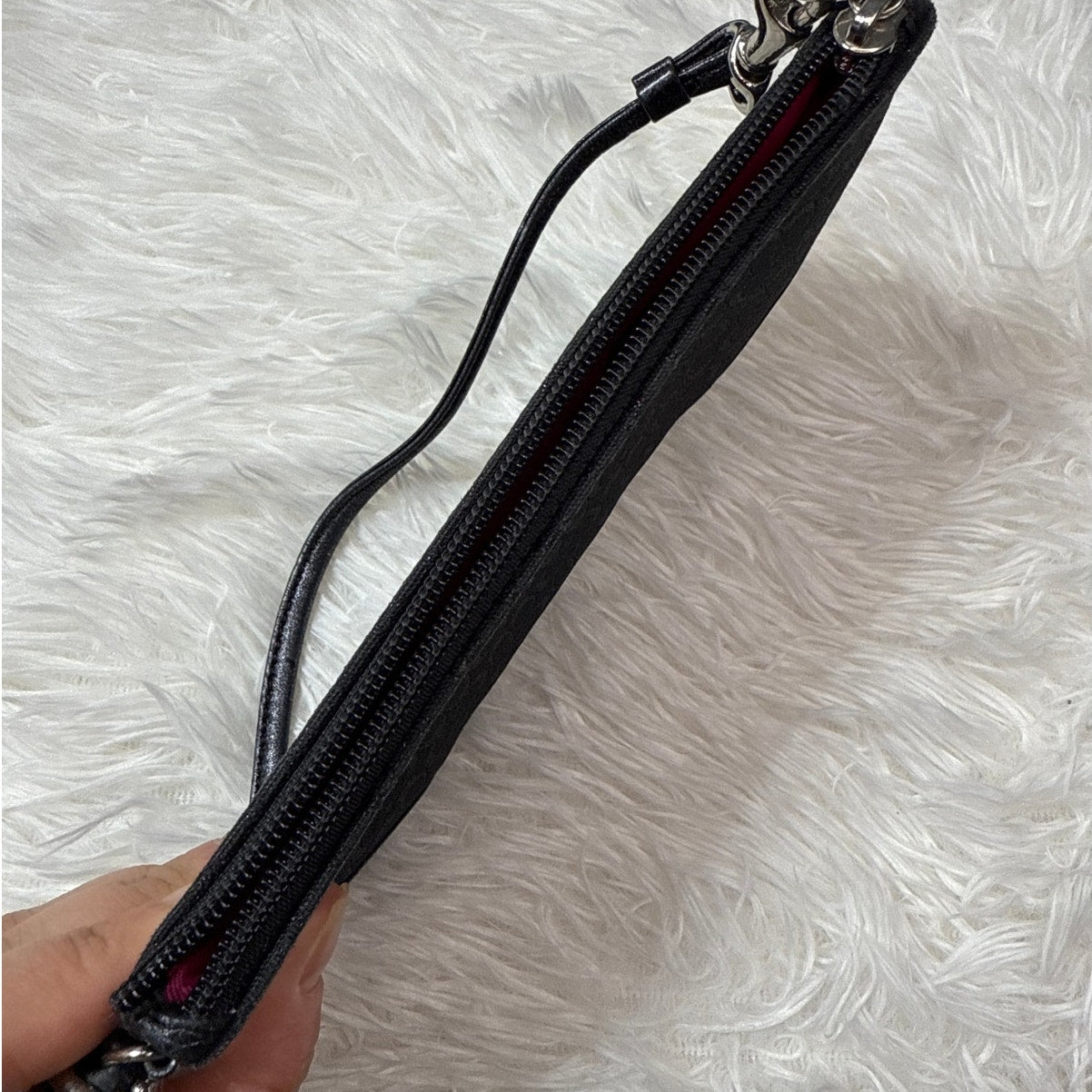 Vintage COACH y2k Black Metallic Silver Signature Canvas Wristlet