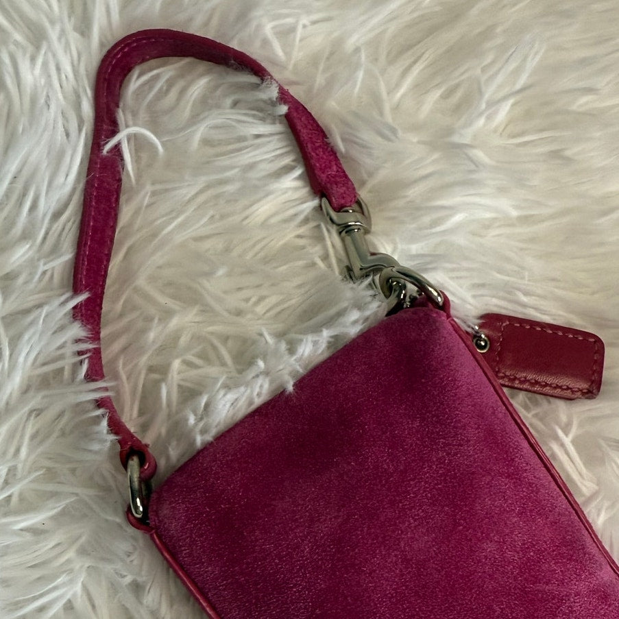 y2k COACH Vintage Pink Suede Turnlock Card Case / Holder Wristlet