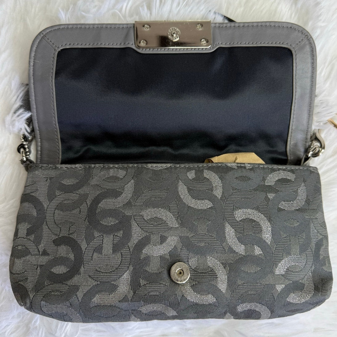 COACH y2k Kristin Op Art Gray & Silver Wristlet Mini Purse