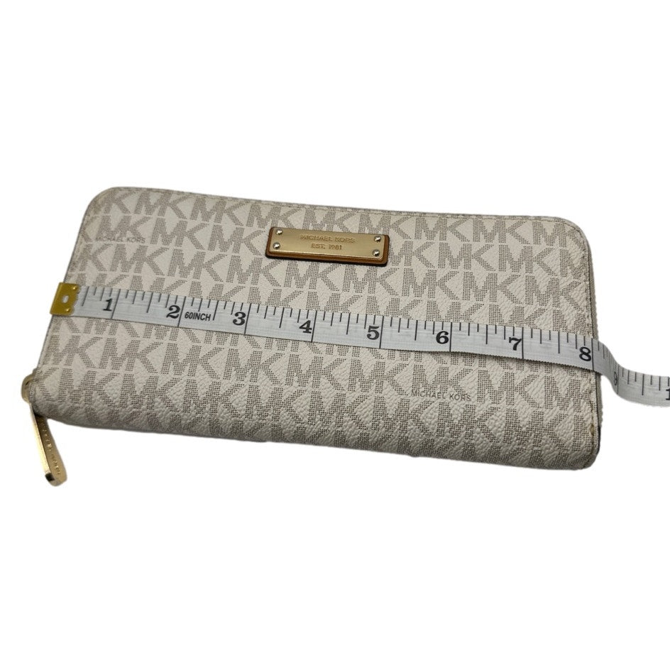 MICHAEL KORS Signature Jet Set Zip Around Wallet