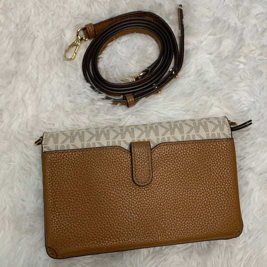 Michael Kors Jet Set Small Logo Smartphone Convertible Crossbody Bag