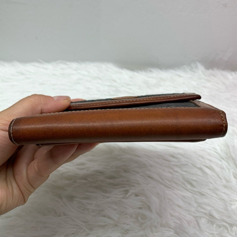 Vintage DOONEY & BOURKE Wallet