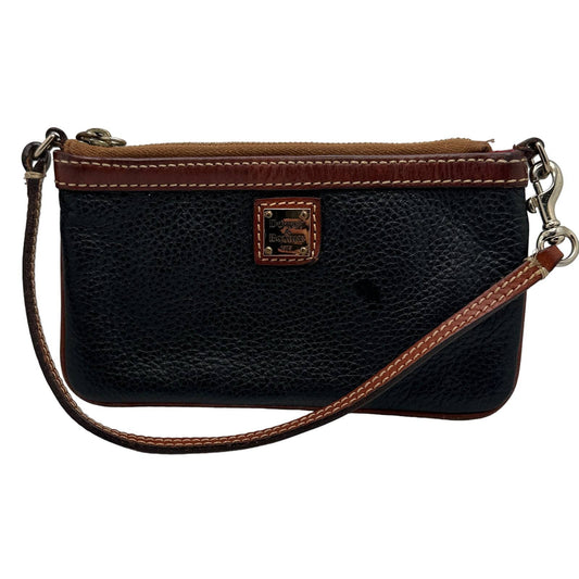 DOONEY & BOURKE Black and Brown Wristlet