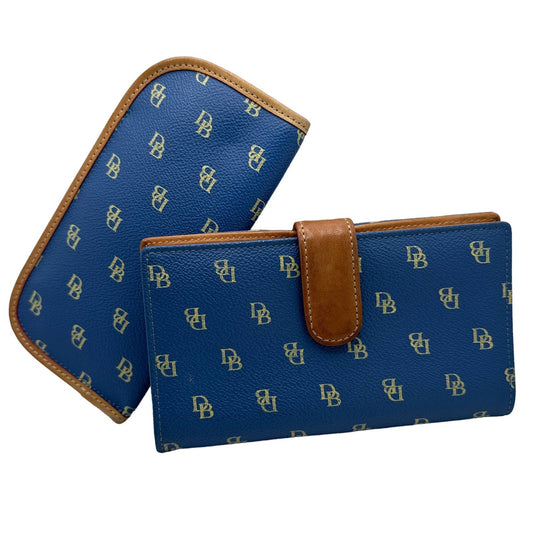 DOONEY & BOURKE Blue and Tan Signature Checkbook Wallet & Sunglasses holder