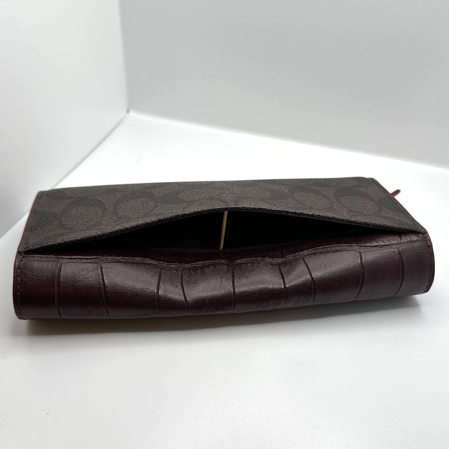 COACH QB Brown Oxblood Sig Mix Pop Slim Wallet