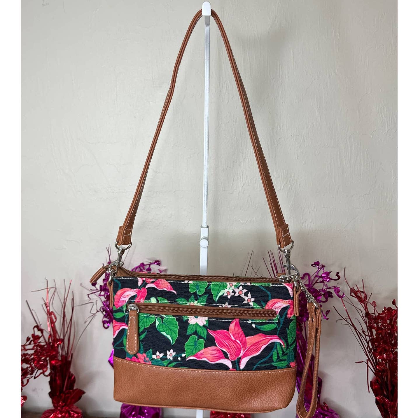 STONE MOUNTAIN Floral and Brown Hobo Shoulder bag w/ Wristlet
